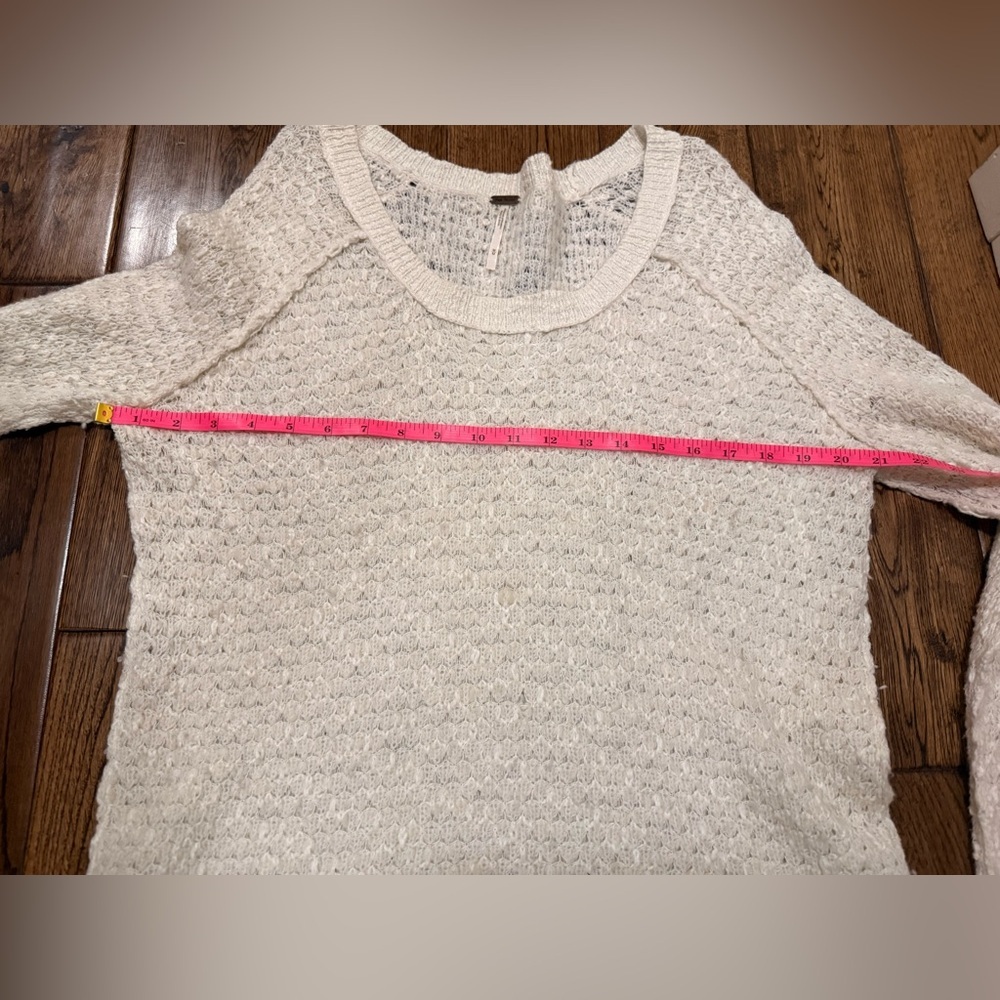 Free People Boat Neck High Low Cozy Cream Ivory Knit Sweater. Size: Medium. - Picture 10 of 12